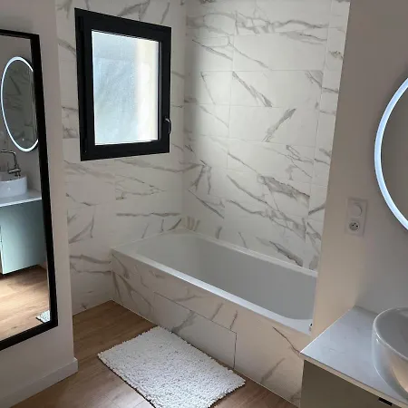 - Piscine & Jacuzzi Flavin