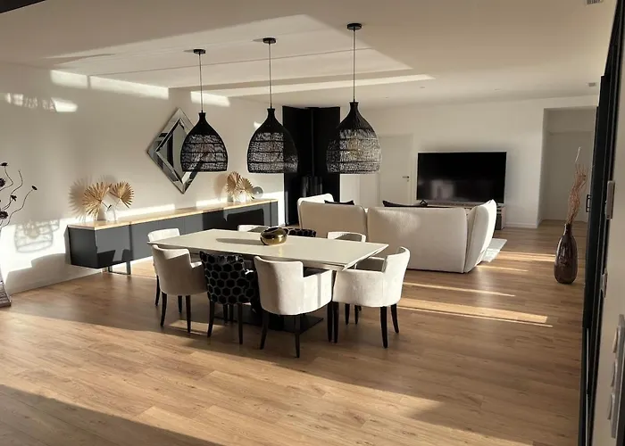 Villa - Piscine & Jacuzzi *