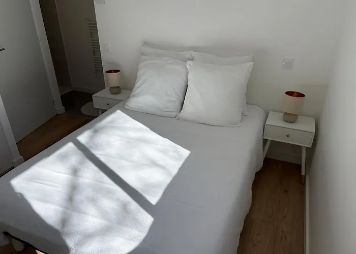 - Piscine & Jacuzzi Villa